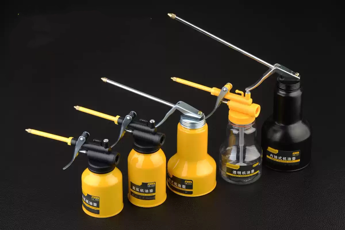 Metal Oil Gun SL-203 &mdash; 290 g Pneumatic-Style Metal Oil Can